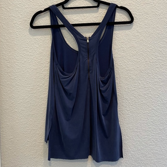 H&M Sleeveless Blue Tank Top Back Zipper Detail - Picture 4 of 12